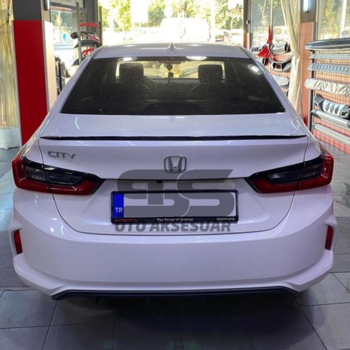 STS Oto Aksesuar Honda City Bagaj Üstü Slim Spoiler Parlak Siyah