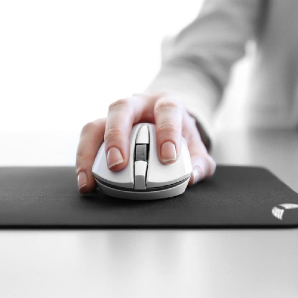GoLite Basic - 22x18 Siyah Ofis ve Gaming Mouse Pad Kaymaz Taban Geniş Dayanıklı Oyuncu Mousepad Kontrol Fare Altlığı S