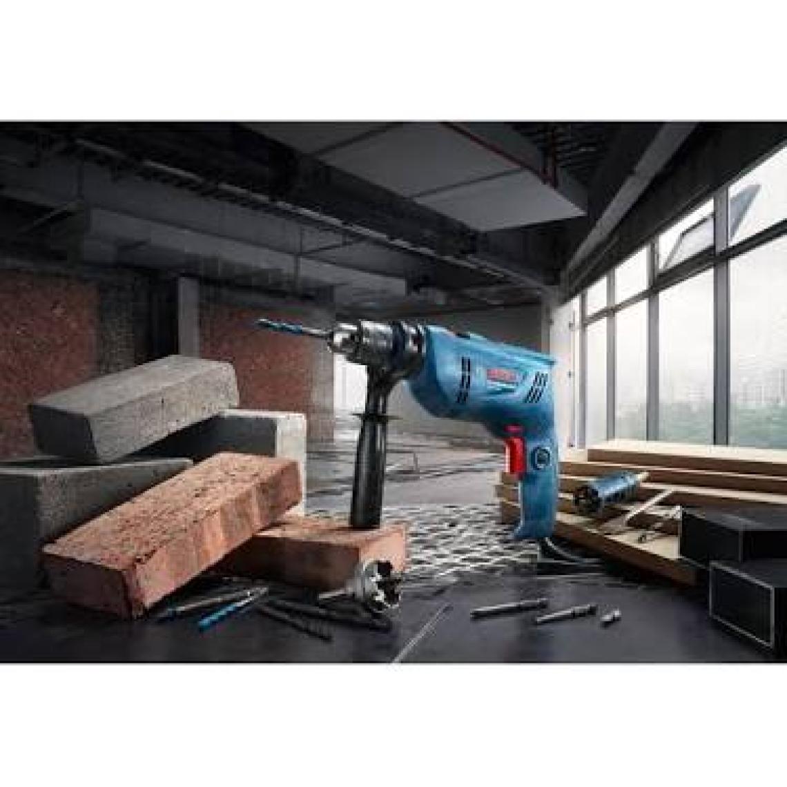 Bosch GSB 600 Darbeli Matkap + 100 Parça Aksesuar Seti