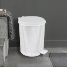 TeknoTrust Nostalji tarzı 6 L plastik pedal çöp kutusu, beyaz renk, 27x32 cm ölçü