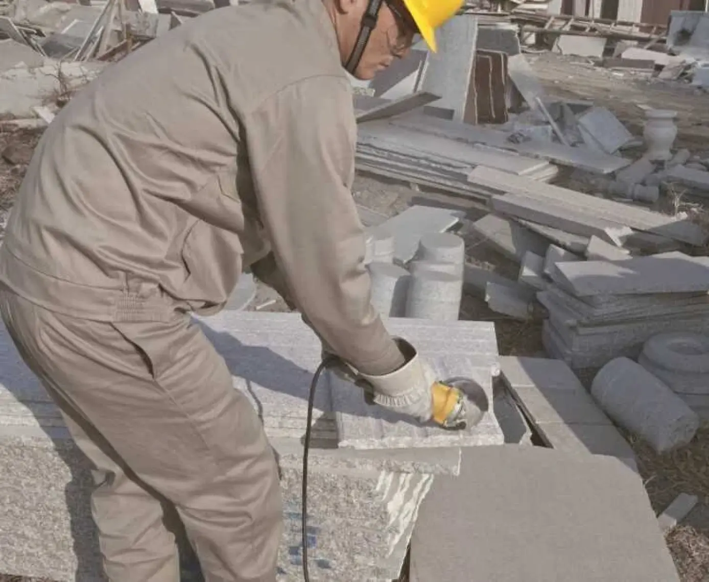 Stanley STGS9115 900W 115MM Avuç Taşlama