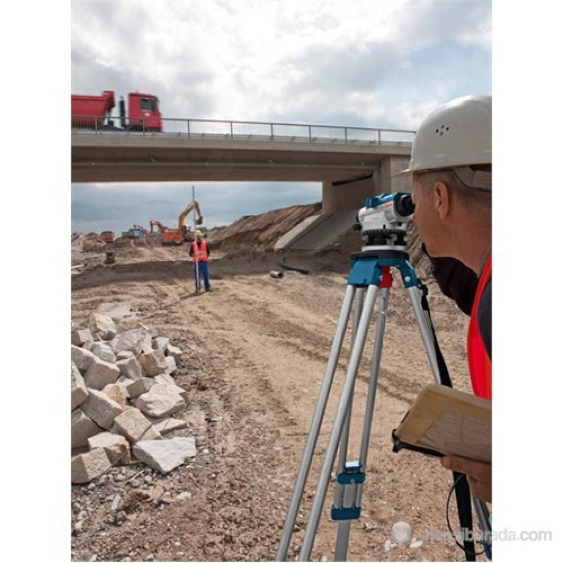 Bosch Gol 20 D Optik Hizalama/Optik Nivo (Ölçüm Birimi : Derece) + Profesyonel Hafif Alüminyum Tripod Ve Profesyonel Alümiyum Mira