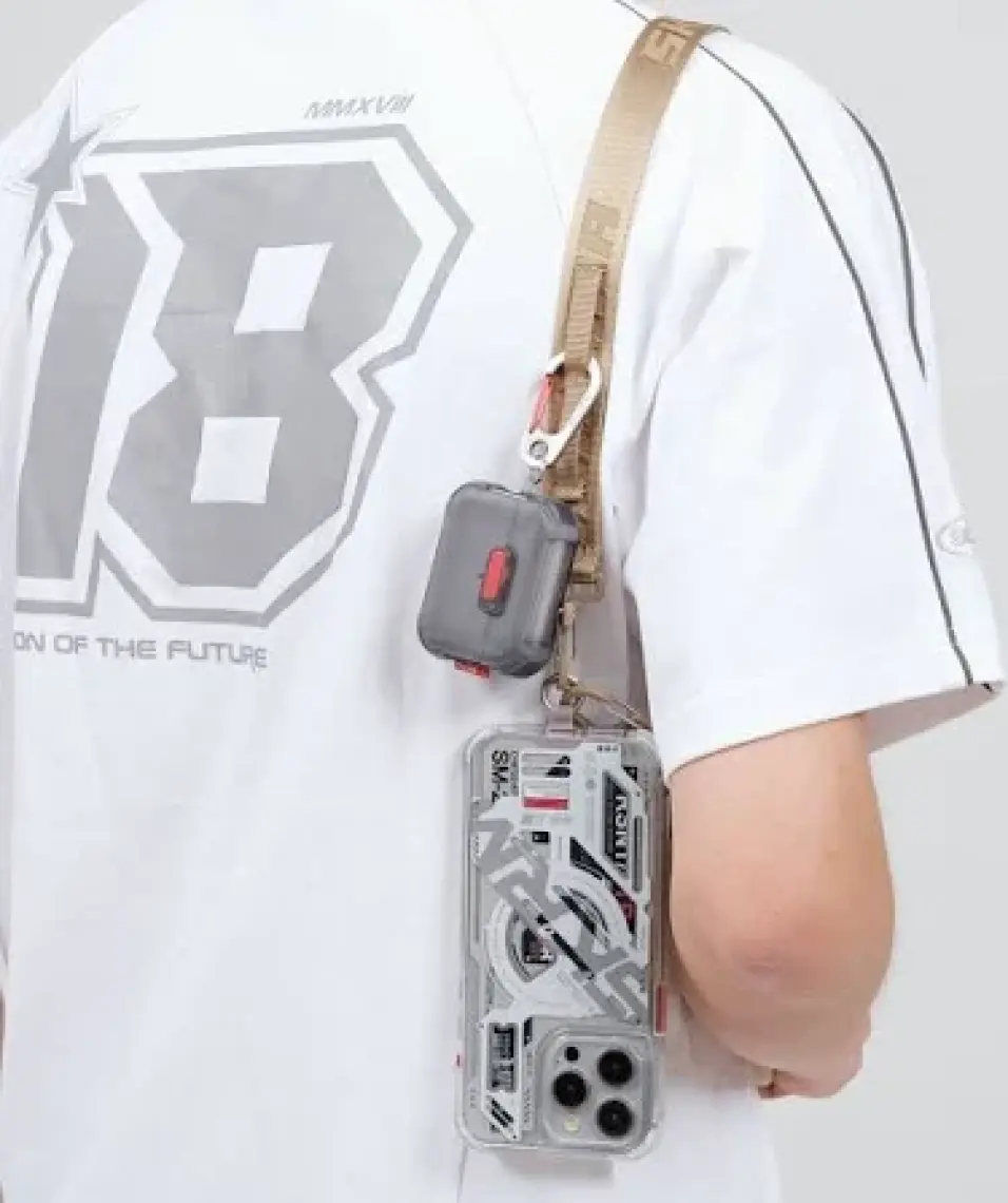 Skinarma Airpods Pro 2 Uyumlu Kılıf Skinarma Magnetik Kilitli Airbagli Tasarım Mecha Kılıf Füme