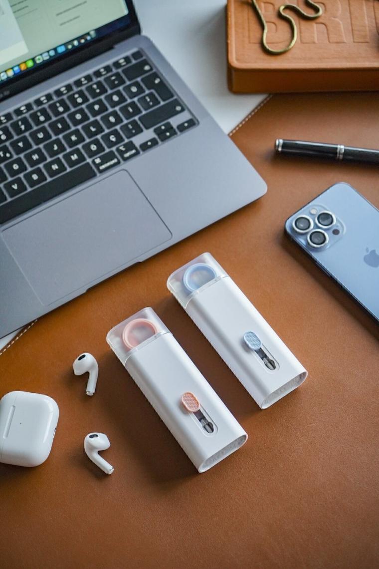 TECHNO 8Q Çok Fonksiyonlu 7 In 1 Airpods Kulaklık Klavye ve Ekran Temizlik Kiti