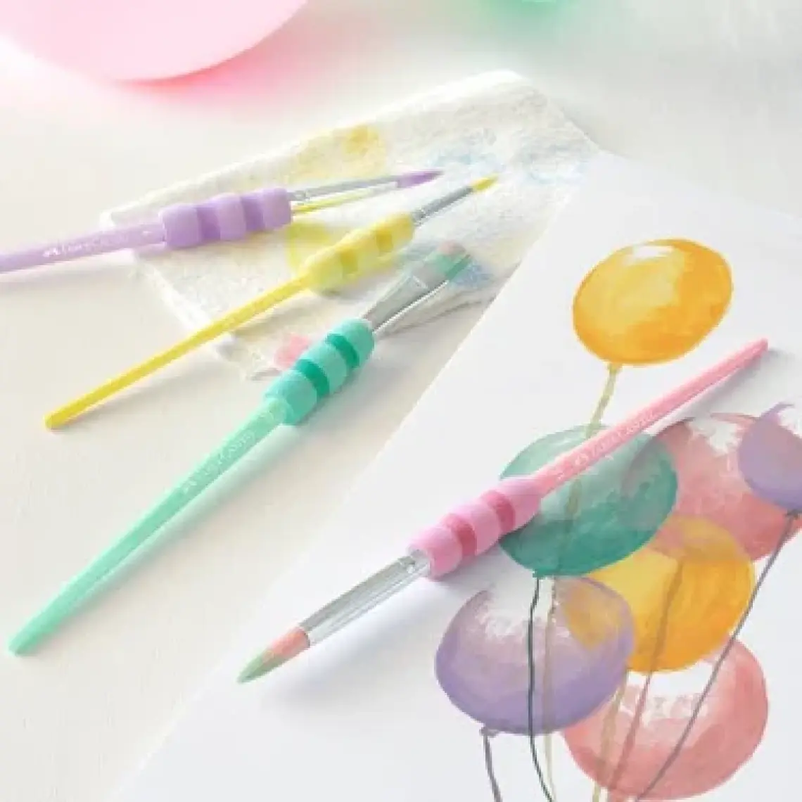 faber-Castell Fırça Seti 4'lü ve Resim Paleti 1 Adet