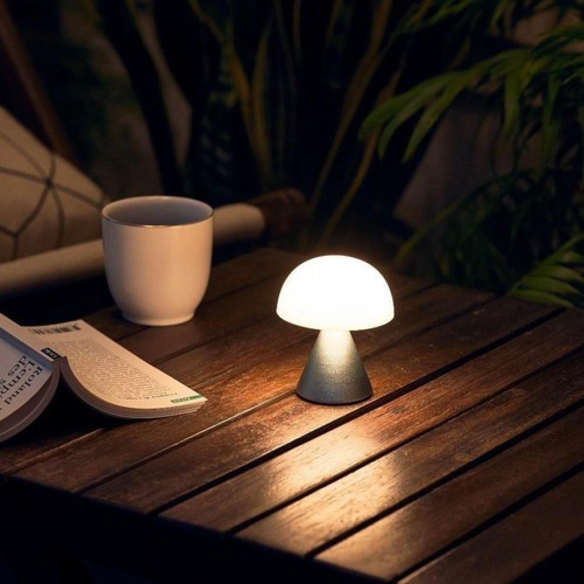 Lexon Mina Led Lamba Kırmızı LH60MR