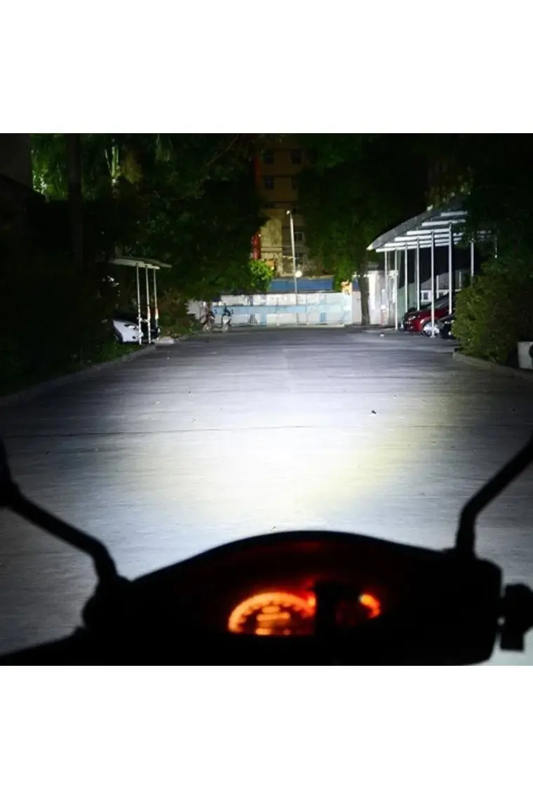 Fardoktoru  Honda CBF150 LED Far Ampulü PX43T H4 Hs1 Zero 1 Adet