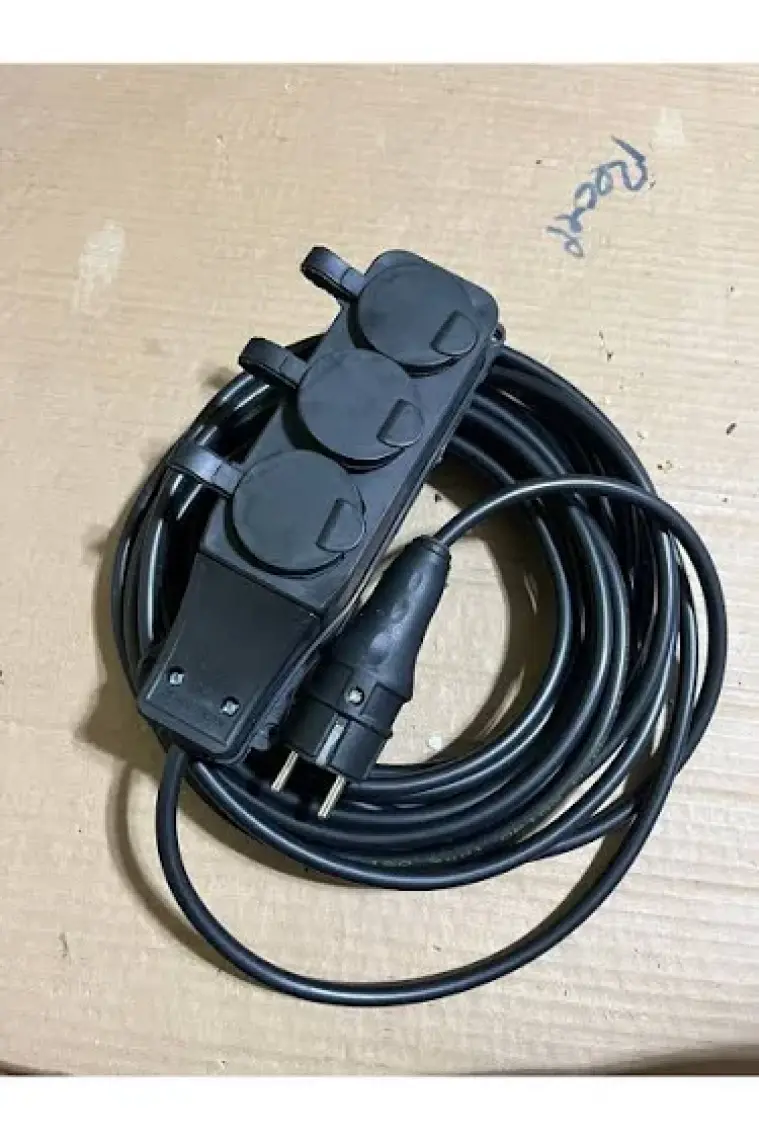 Topart TA01557 Seyyar 3'lü Grup Priz Uzatma Ara Kablo 3x1,5 20 mt