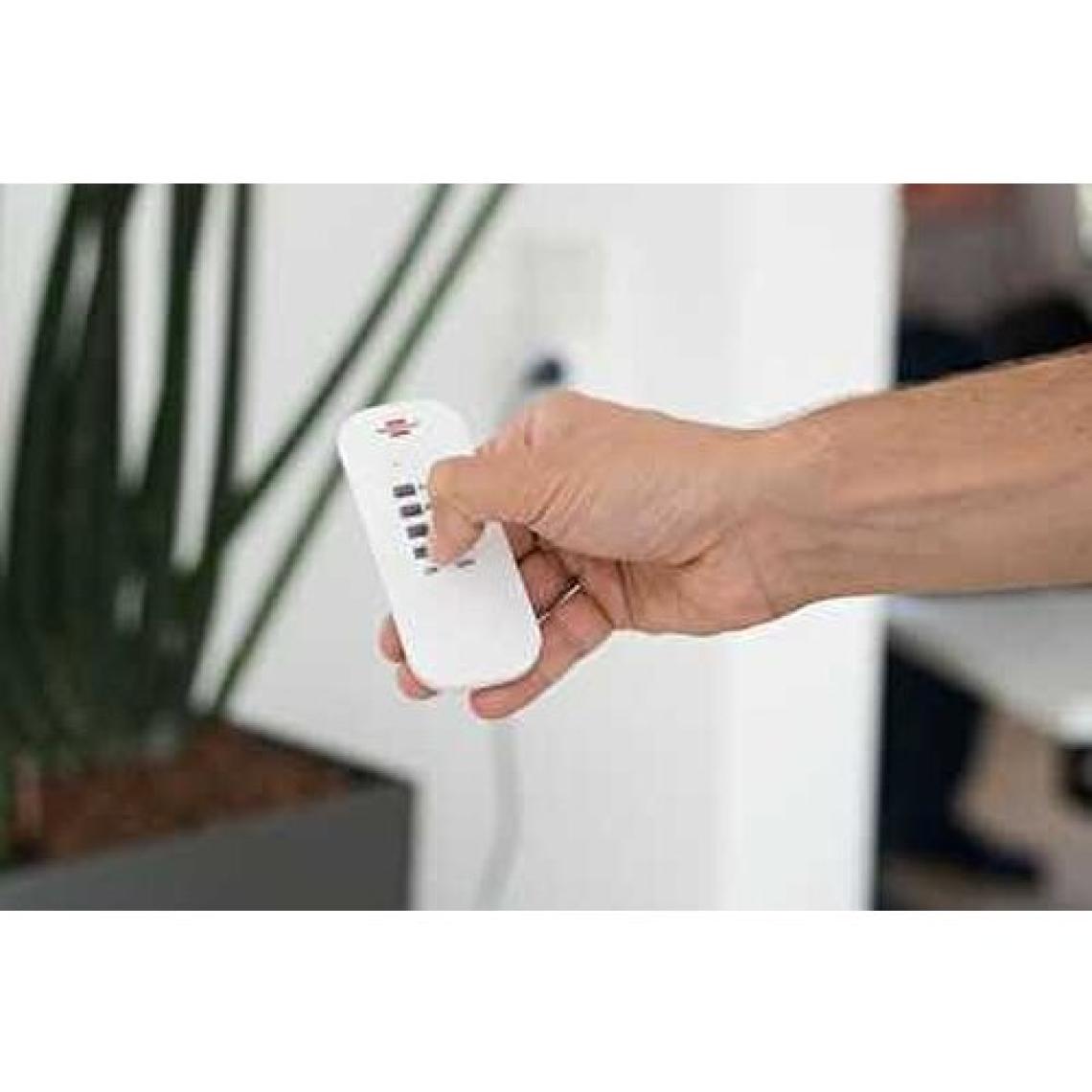 Brennenstuhl Comfort-Line Uzaktan Kumandalı 4 Adet Tekli Priz