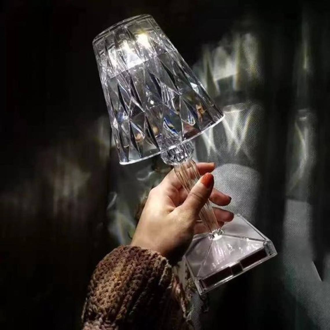Kandela Akrilik Kristal LED Şarjlı Masa Üstü Lamba