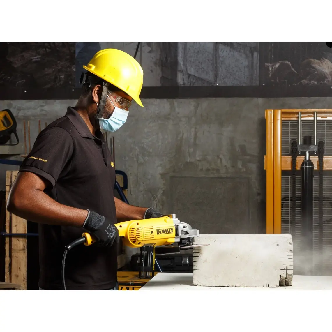 Dewalt DWE492 2200W 230MM Büyük Taşlama