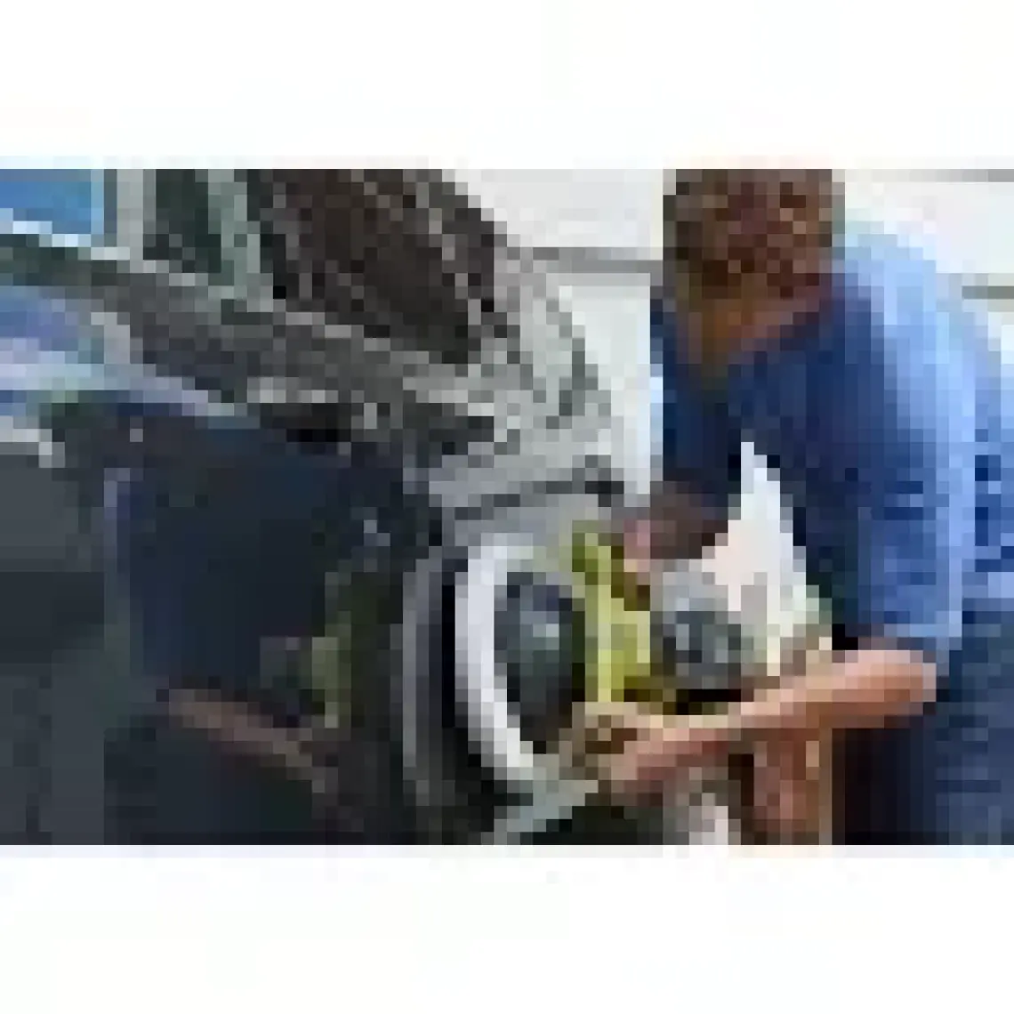 Ryobi R18B0 254 mm Polisaj Makinesi18 V)