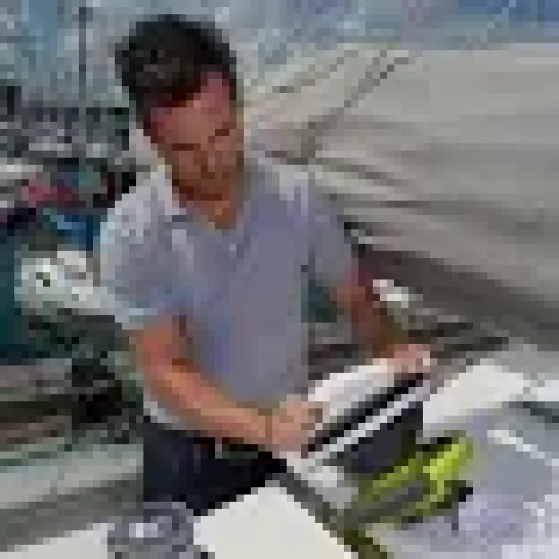 Ryobi R18B0 254 mm Polisaj Makinesi18 V)