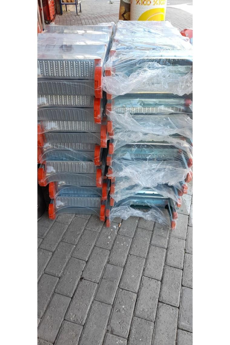 Perilla Çift Çıkışlı 4 Basamaklı Metal Merdiven