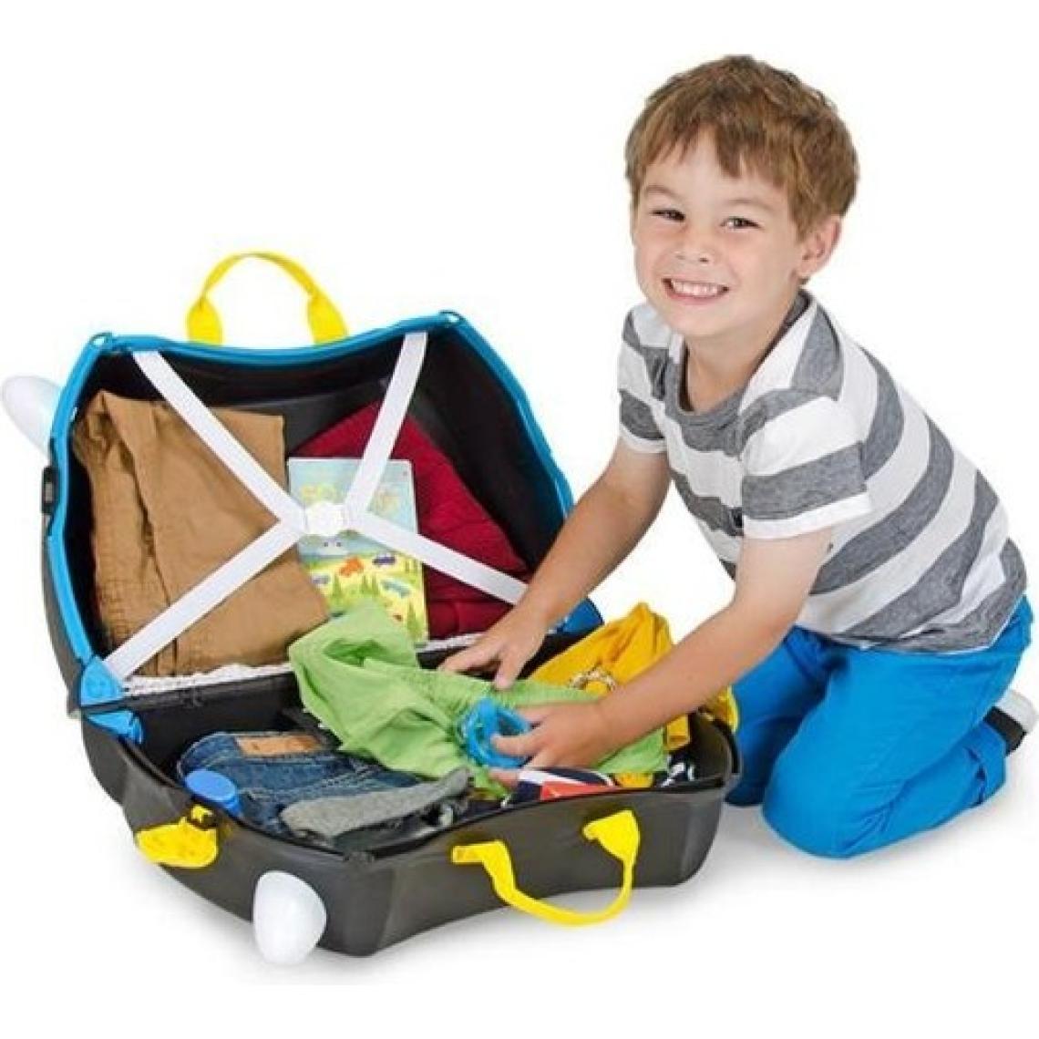Trunki Korsan Pedro Binilen ve Sürülen Çocuk Bavulu