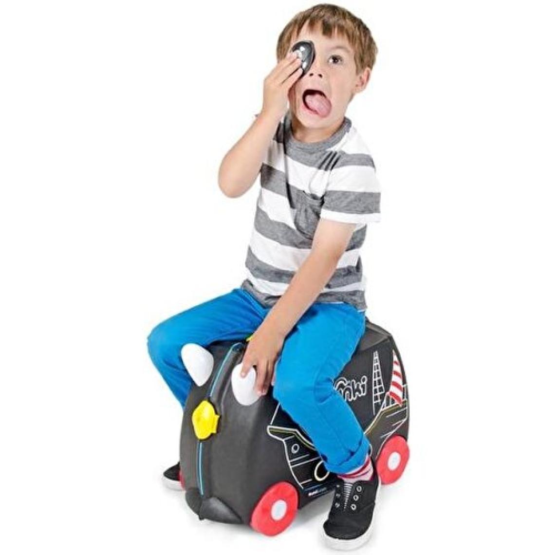 Trunki Korsan Pedro Binilen ve Sürülen Çocuk Bavulu