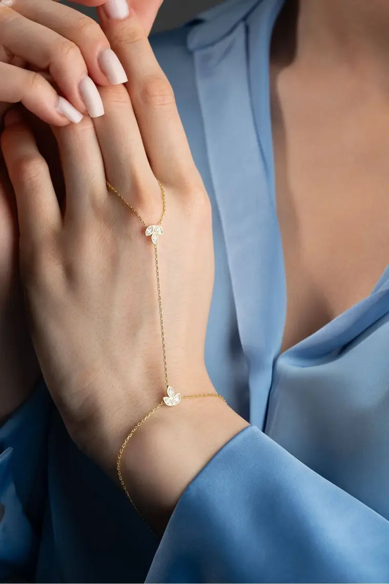 Nereze 925 Ayar Gümüş Gold Kaplama Lotus Çiçeği Şahmeran Bileklik