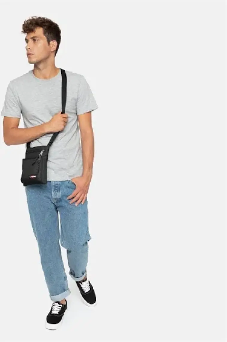 Eastpak Rusher Black Omuz Çantası
