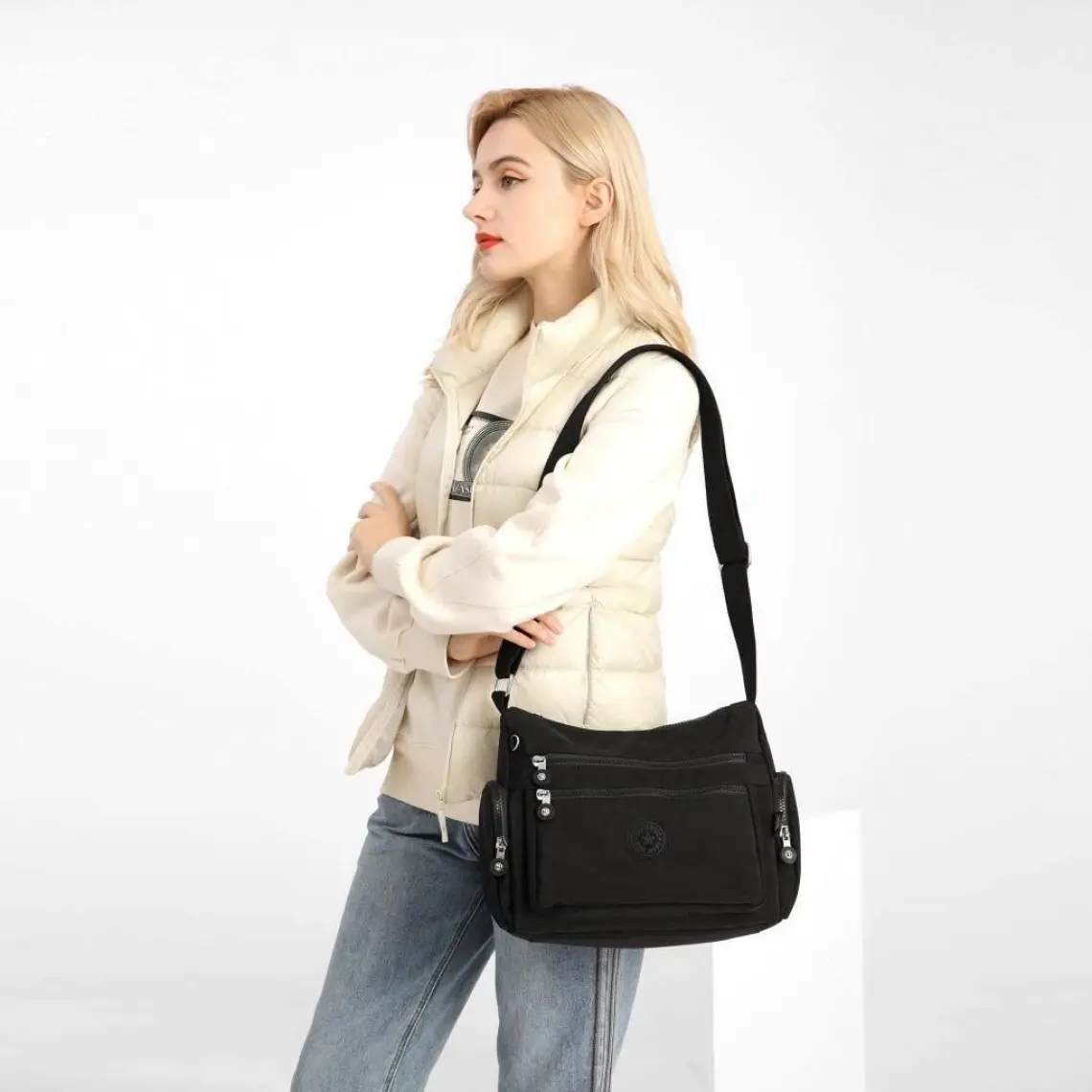 Smart Bags Krinkıl Kumaş Su Geçirmez Kadın Çapraz Çanta BC 1115 - Açık Yeşil