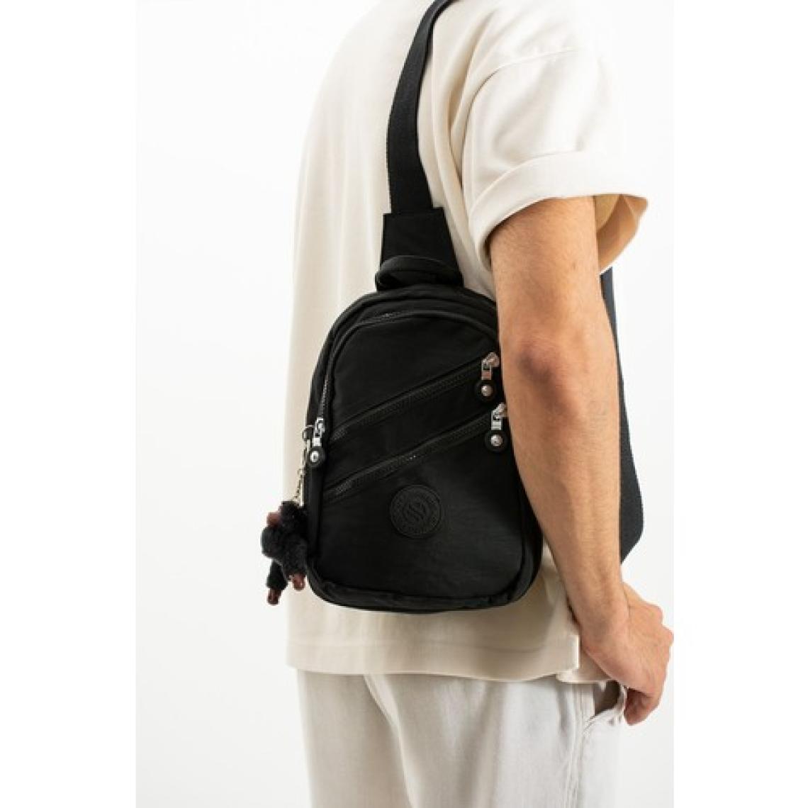 Sanmorris Unisex Kırinkıl Kumaş Suya Dayanıklı Ayarlanabilir Askılı  Çok Bölmeli Siyah Renkli Omuz Çantası Body Bag