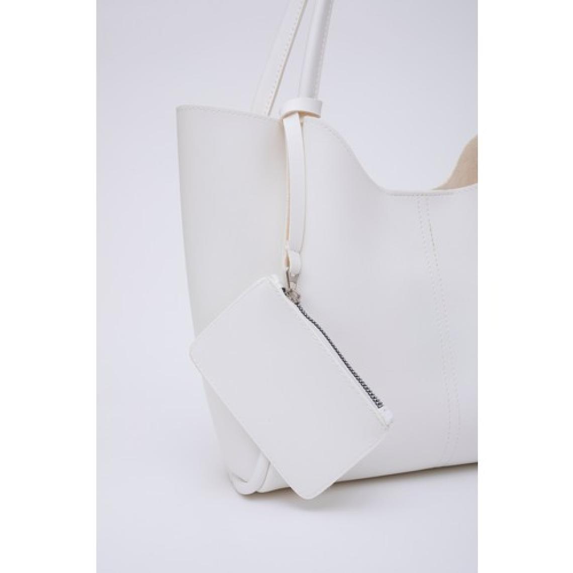 SHAKA Beyaz SHK108 Çıtçıtlı Suni Deri Cüzdanlı Makyaj Çantalı Kadın El ve Omuz Çantası U:25 E:38 G:15 cm