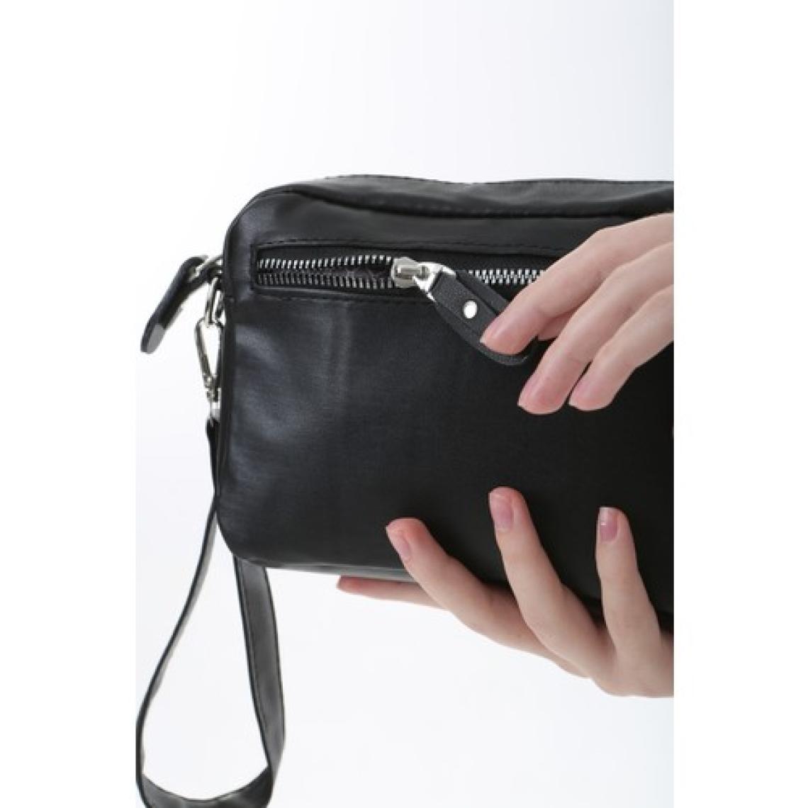 Baghashtag Siyah Minik Unisex 3 Gözlü Deri Çanta