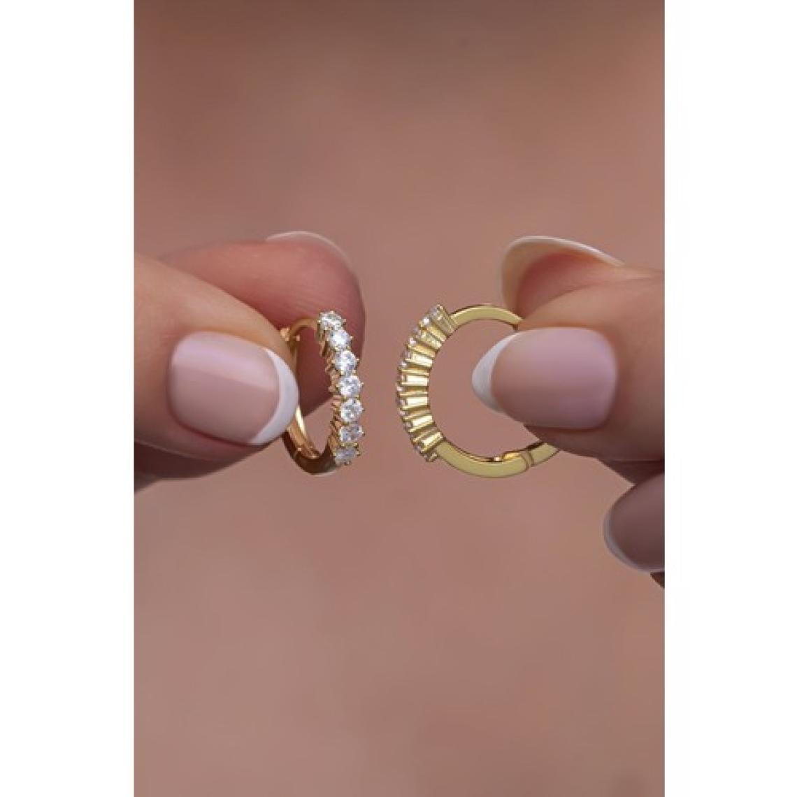 Nereze 925 Ayar Gümüş Gold 15 mm Zirkon Taşlı Halka Küpe