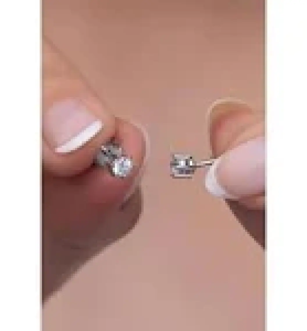 Nereze 925 Ayar Gümüş 6 Tırnaklı 3 mm Tektaş Küpe