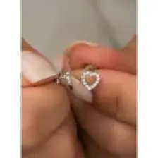 Nereze 925 Ayar Gümüş Minik Beyaz Kalp Küpe