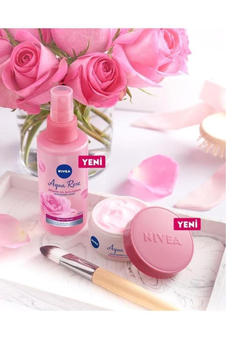 Aqua Rose Organik Gül Suyu Nemlendirici Yüz Sprey 150ml, Makyaj Öncesi ve Makyaj Sonrası Sabitleyici