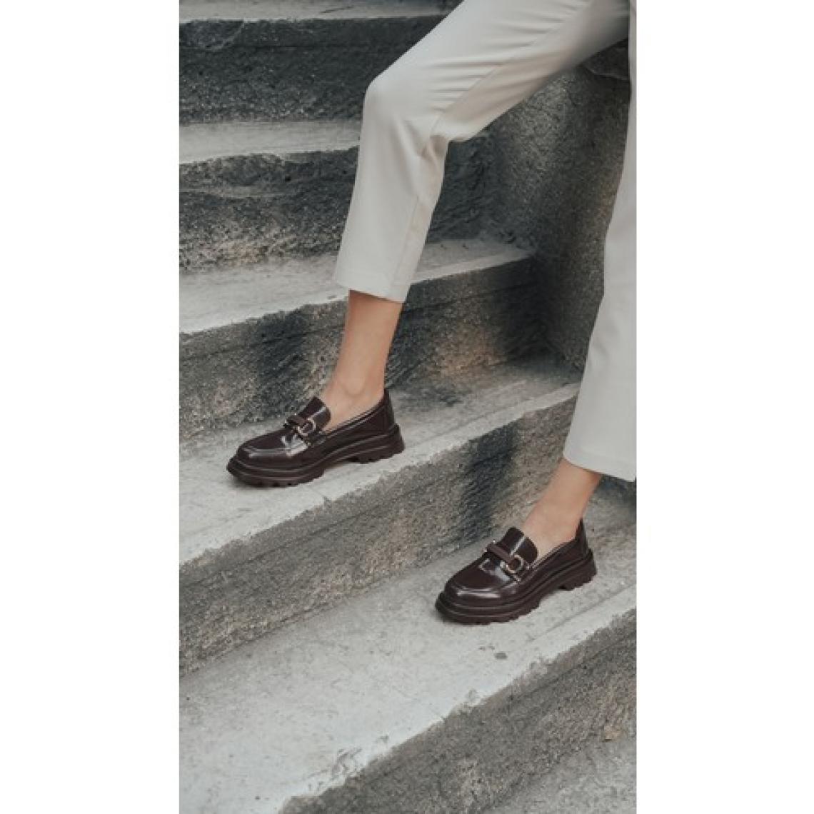 Marjin Kadın Loafer Yüksek Taban Tokalı Günlük Ayakkabı Kinles