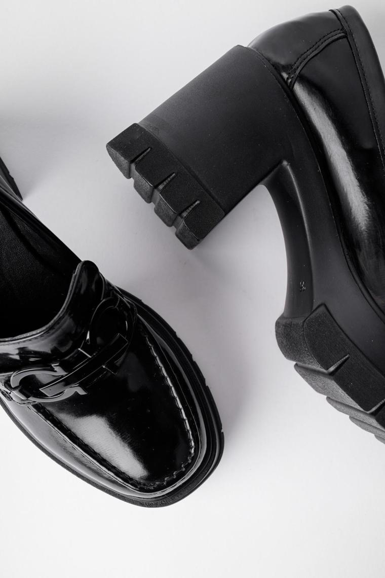 Muggo Valencia Garantili Kadın Kalın Topuklu Yuvarlak Burunlu Metal Tokalı Loafer Günlük Ayakkabı