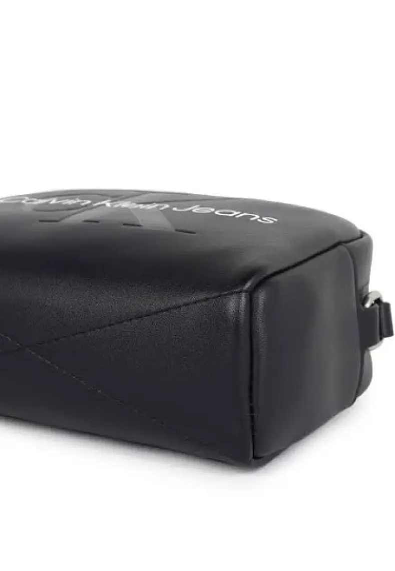 Calvin Klein Sculpted Camera Bag Çapraz Askılı Çanta