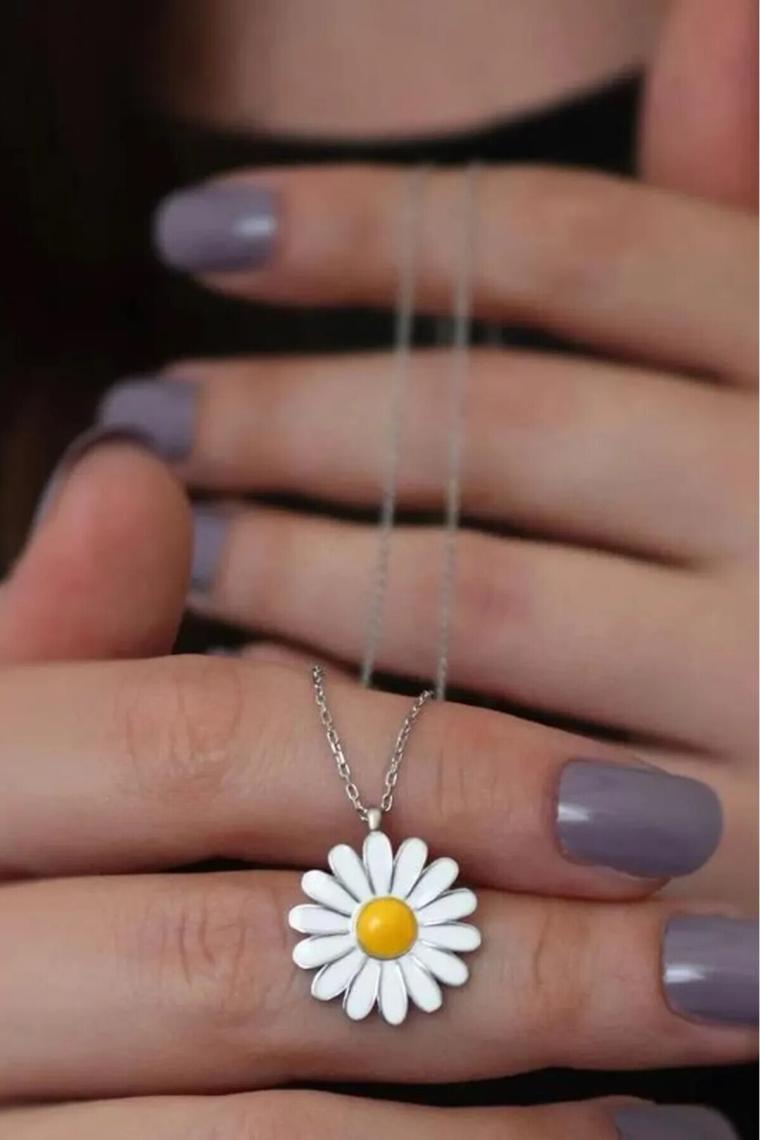 Midyat Nurtaş Gümüş Papatya Model Hayalet Gümüş Kolye