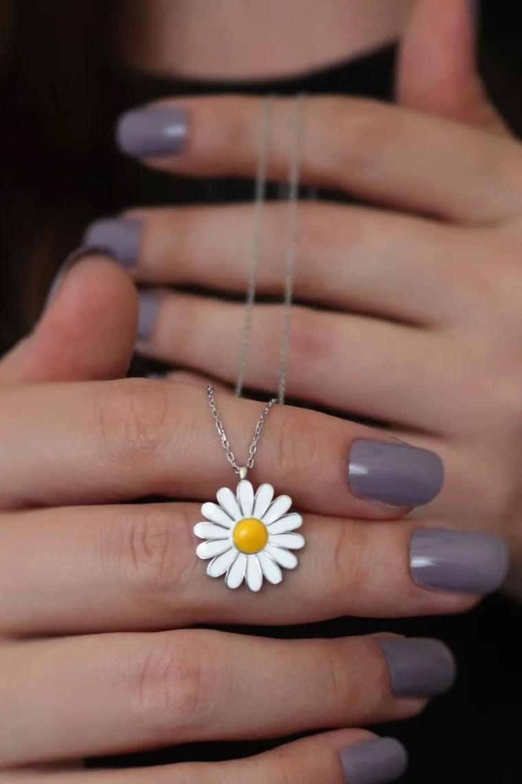 Midyat Nurtaş Gümüş Papatya Model Hayalet Gümüş Kolye