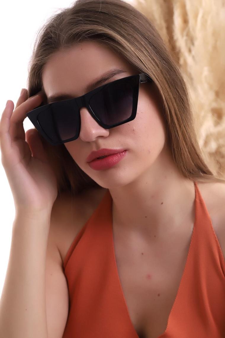 Della Pianto Kadın Siyah Cat Eye Güneş Gözlüğü