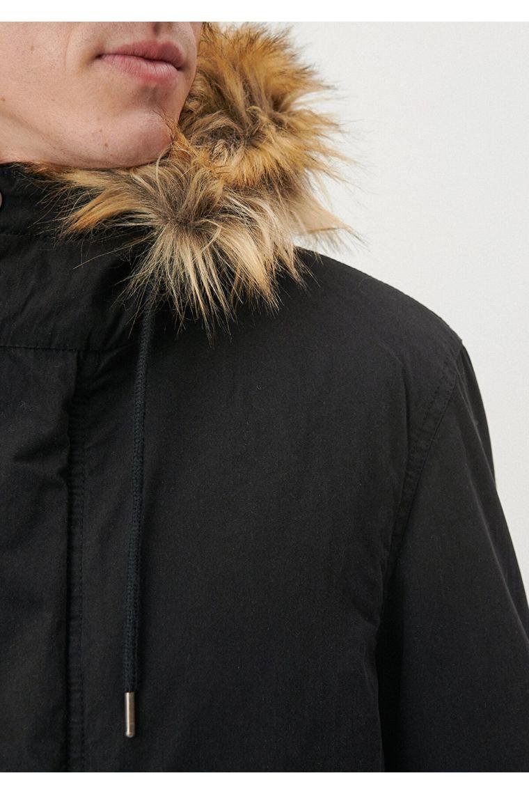 Yakası Kürklü Siyah Uzun Parka Oversize / Geniş Kesim 0110108-900