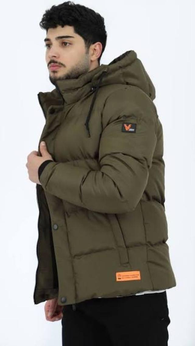 Stil Kombin Çıkarılabilir Kapşonlu Armalı İçi Kürklü Şişme Mont 2911_50213
