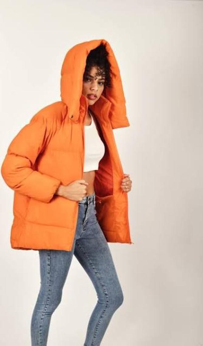 Rodi Oversize Kapüşonlu Düz Uzun Kollu Kadın Şişme Mont RD23KB020584