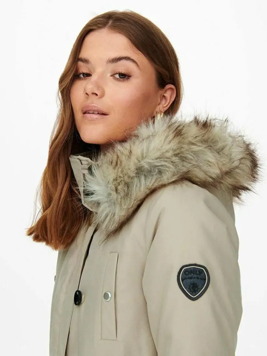 Only Kadın Kapüşonlu Uzun Mont Parka 15213755
