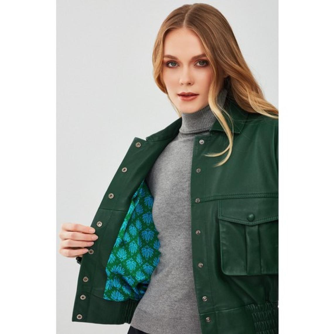 Chloe Kadın Yeşil Oversize Kısa Deri Mont 23WGD5061FT