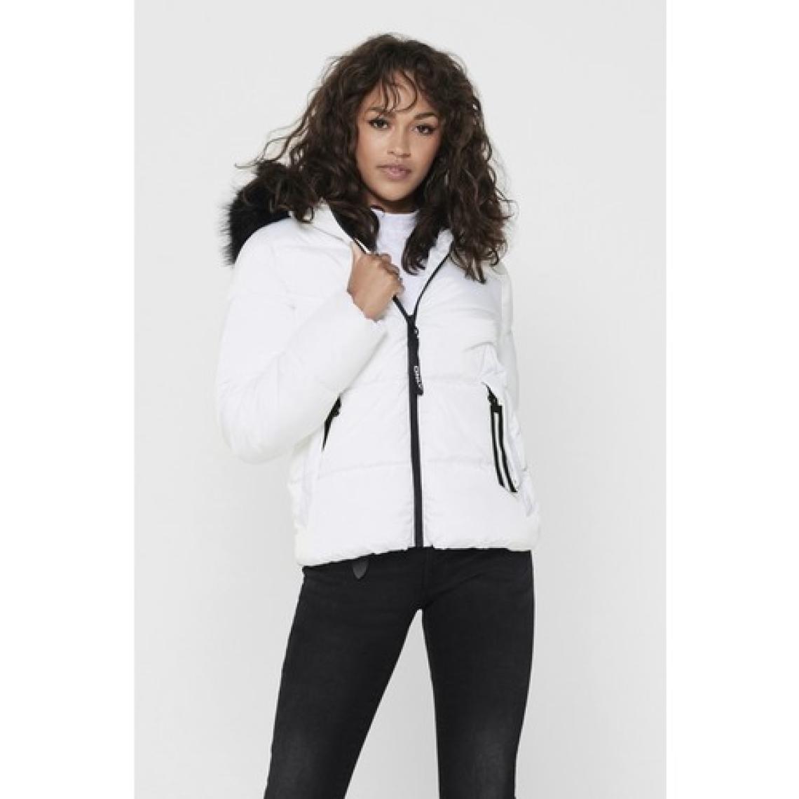 Only Monica Short Kadın Beyaz Mont