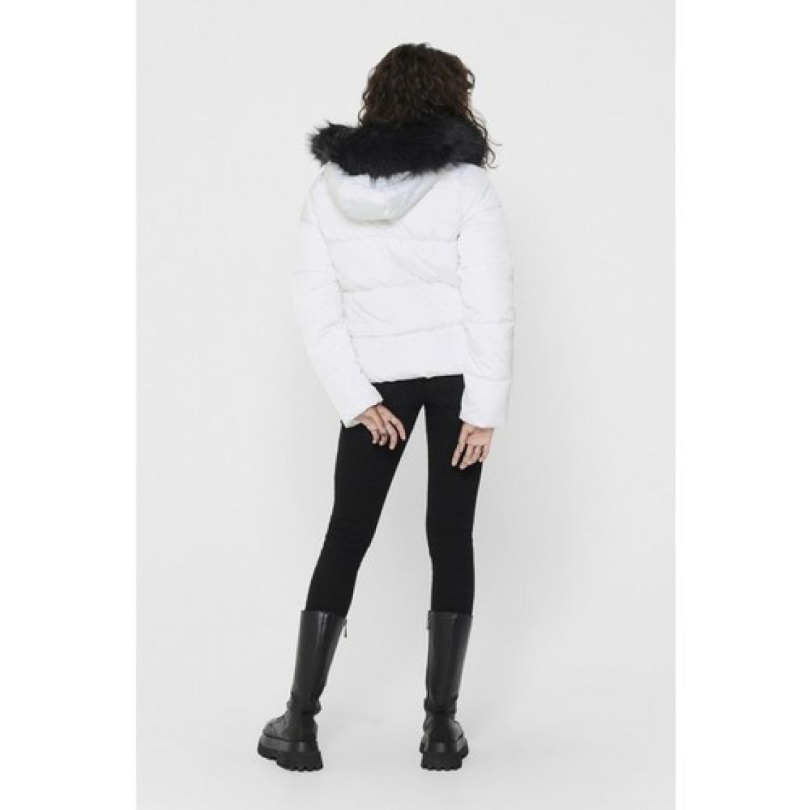 Only Monica Short Kadın Beyaz Mont