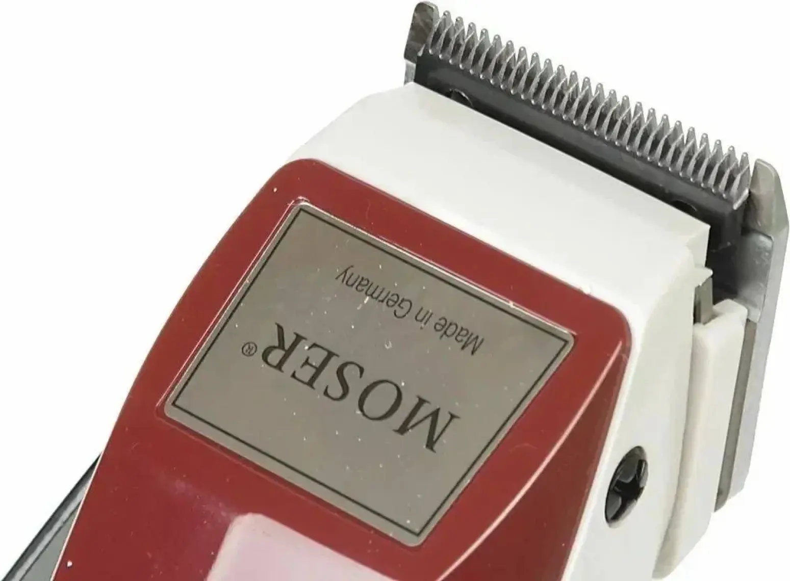 Moser 1400-0050 Tıraş Makinesi + 4 Tarak Moser 1400-0050 Tıraş Makinesi