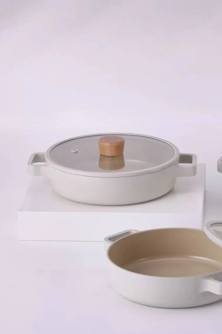 Neoflam Fika Cam Kapaklı Alüminyum Döküm Sahan 22 cm Bej