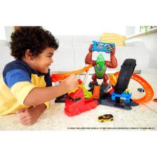 Hot Wheels Zehirli Goril Saldırısı Benzin İstasyonu ve Lastik Tamiri Dükkanı Oyunu Setleri, Fırlatıcılı, Işıklı ve Sesli, 1 Adet 1:64 Ölçekli Araba Dahil GTT94