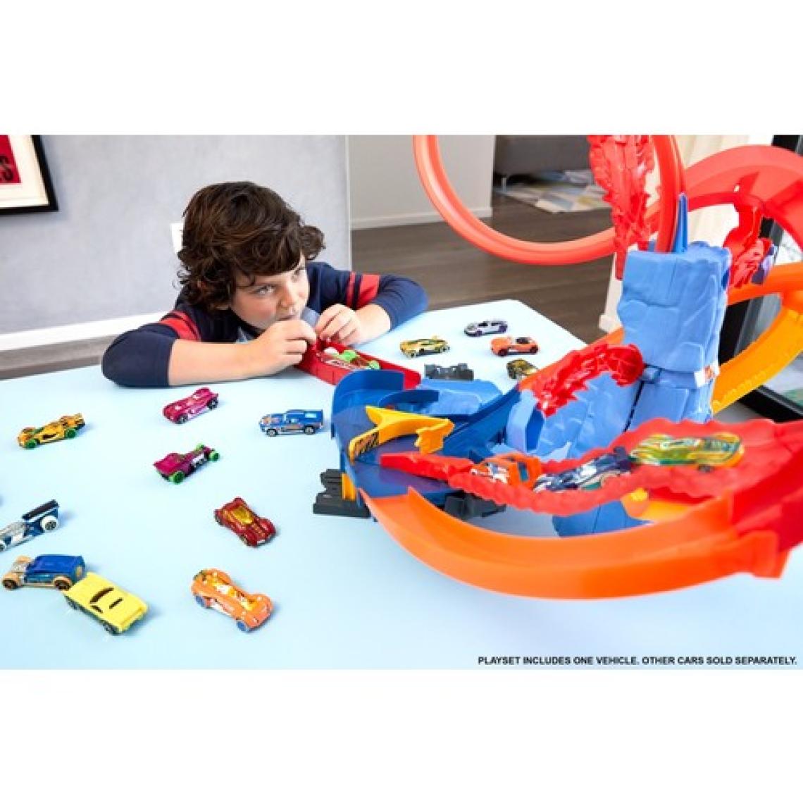 Hot Wheels Yanardağdan Kaçış Motorlu Pist Seti Ftd61