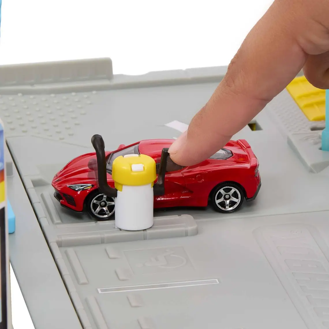 Matchbox Aksiyon Sürücüleri Süper Oto Yıkama Oyun Seti, 3 yaş ve üzeri, HNJ54
