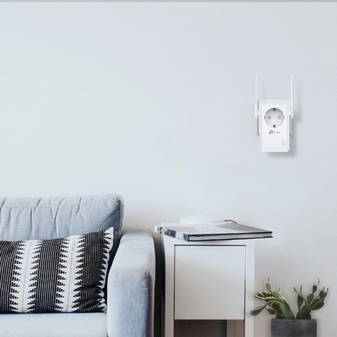TP-Link TL-WA860RE | Wi-Fi 4 Menzil Genişletici | N300 Mbps | Priz Soketli Tasarım | 2 Harici Anten | Kolay Kurulum | Access Point Modu | Tüm Modem ve Router Modelleri ile Uyumludur