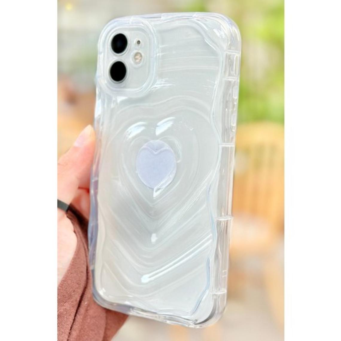 iPhone 11  Kalp Desenli Kabartmalı Zarif 3D Şeffaf Kamera Korumalı Silikon Kılıf